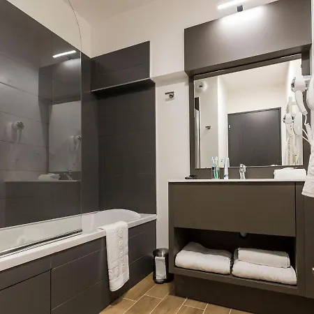 Furnished In An Attractive Town Σαμονί
